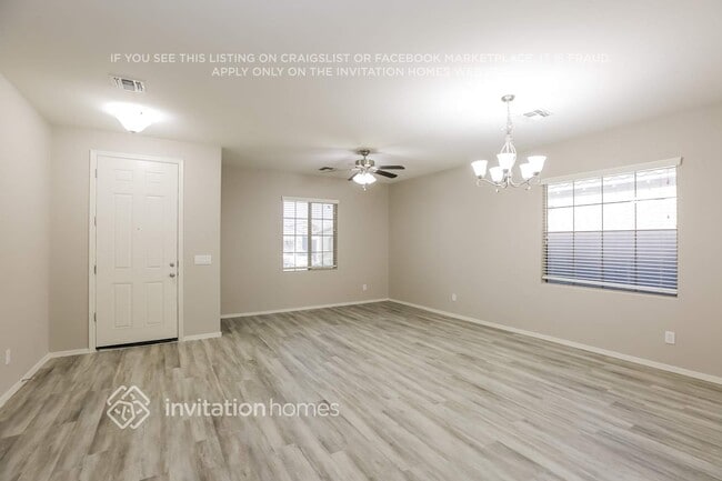 Foto del edificio - 23790 W Harrison Dr