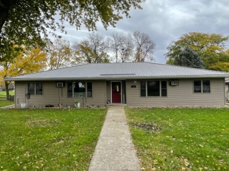 Primary Photo - 216 N Cannon St