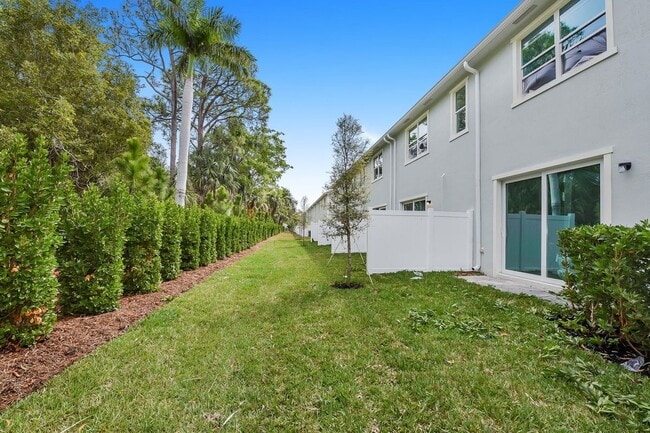 Foto del edificio - 4531 Hollister Ave