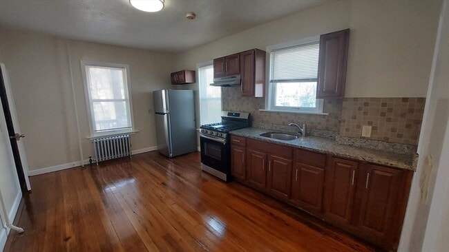 Building Photo - 35 Catawba St