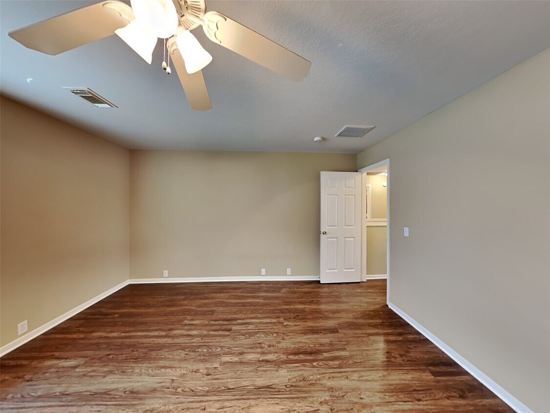 Building Photo - 11831 Brantley Haven Dr