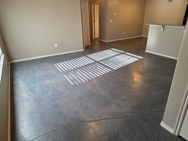 Building Photo - Cute 3 Bed 2 Bath El Reno