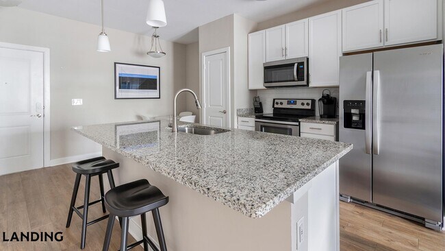 Foto del edificio - 215 Hunters Lk Wy