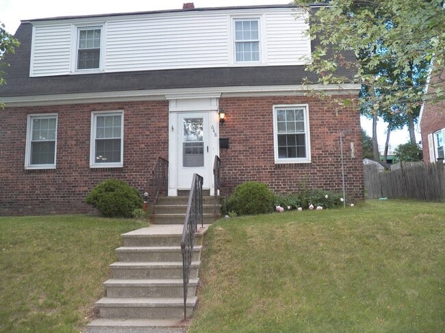 Building Photo - 648 Kearsarge Way