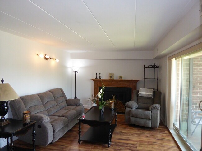 Foto del edificio - 15333 TREETOP Dr