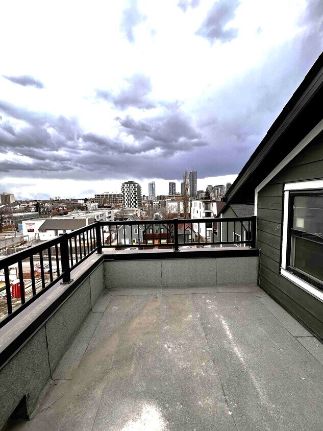 Photo principale - 426-423 3 Ave NE