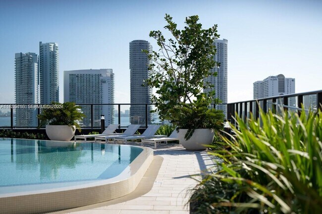 Foto del edificio - 23 NE 17th Ter