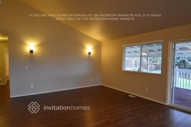 Foto del edificio - 6812 76th Dr NE