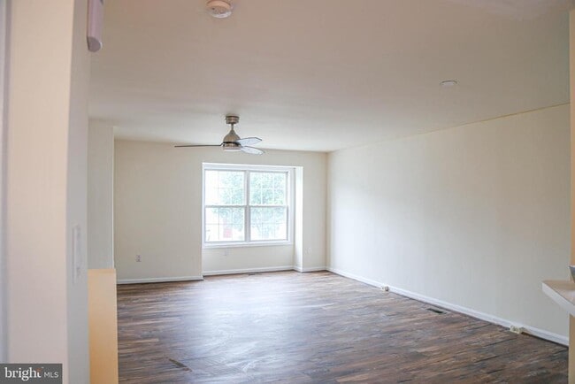 Building Photo - 8461 Tackhouse Loop