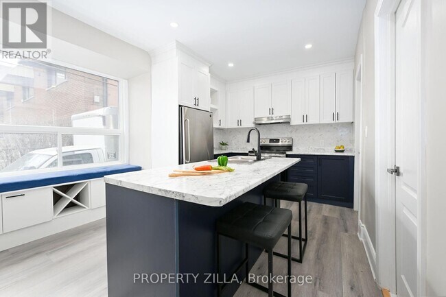 Building Photo - 31 Greenaway Ave