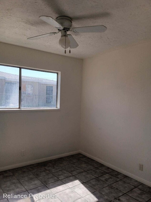 Building Photo - 2 br, 1 bath House - 813 E Fredricks Street