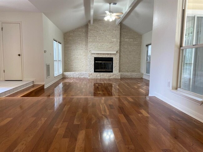 Building Photo - 6603 Robbie Creek Cove