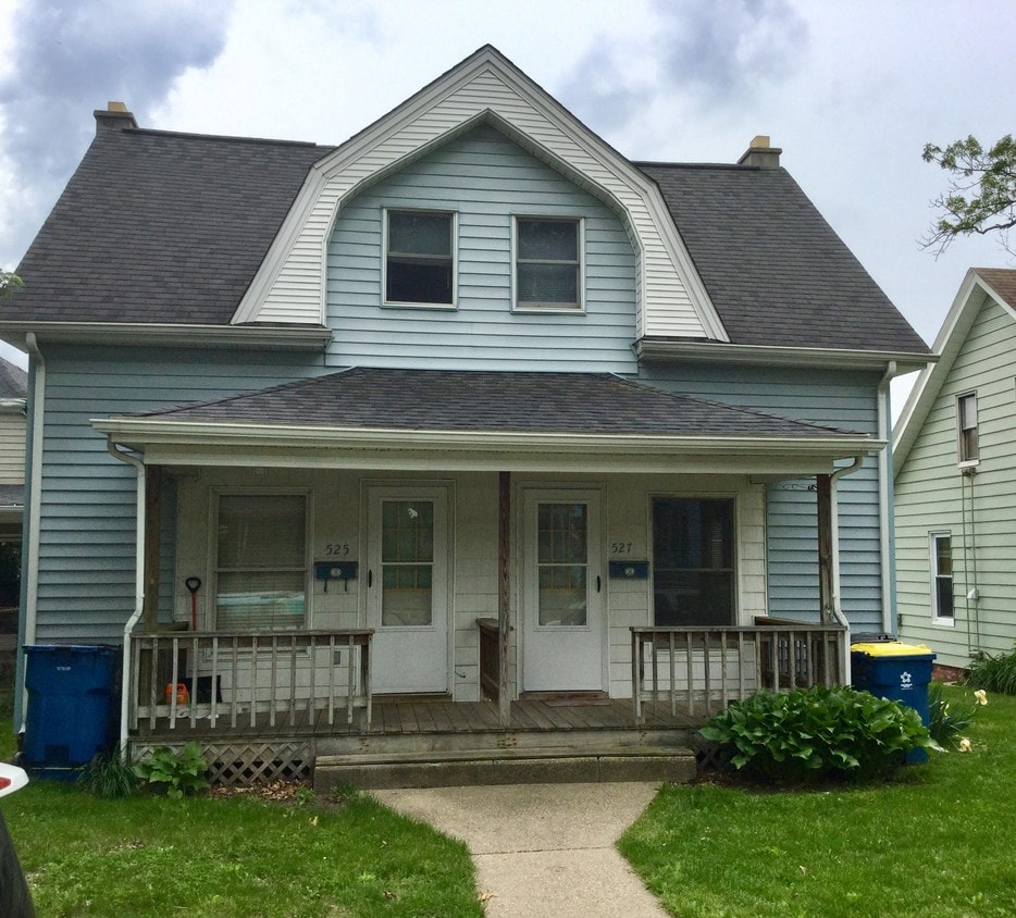 Primary Photo - 527 W Grove St