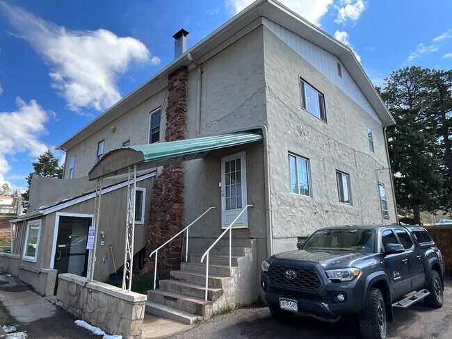 Foto del edificio - 115 N Park St