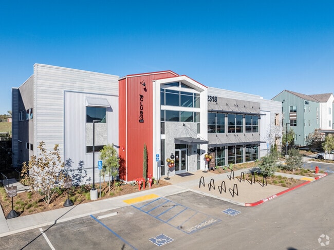 Building Photo - Norco Valley