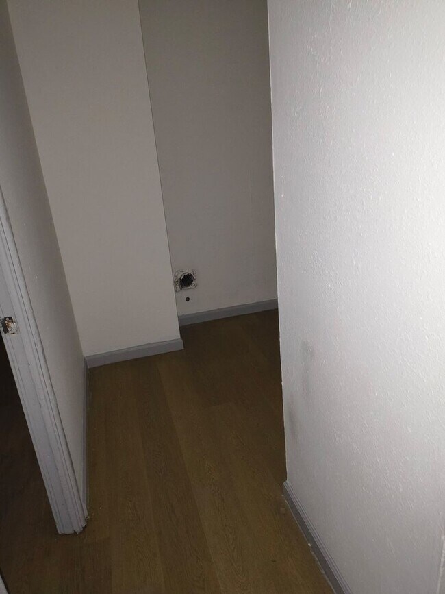 Foto del edificio - Cute 3 bed/ 1 bath