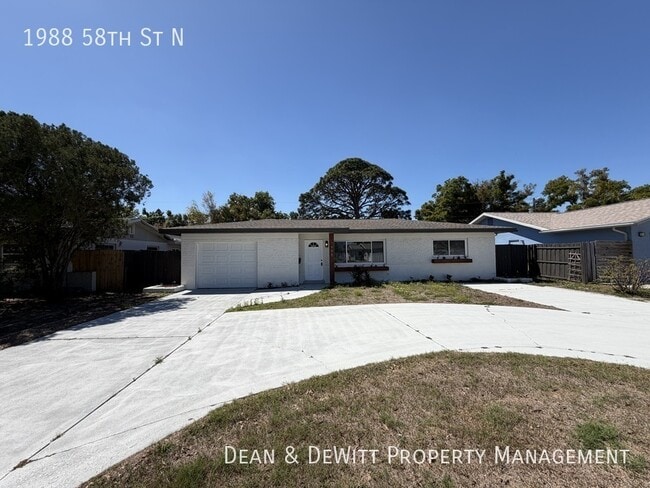 Building Photo - 4 Bed/3 Bath