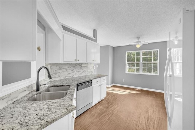 Foto del edificio - 226 Ashland Creek Ct