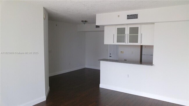 Foto del edificio - 275 NE 18th St