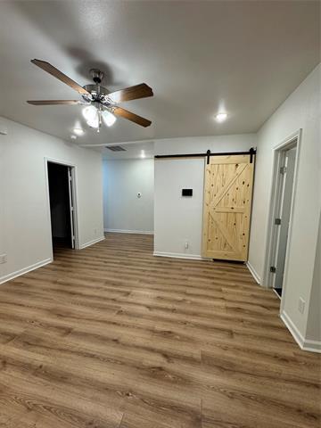 Foto del edificio - 2825 Meadowbrook Dr