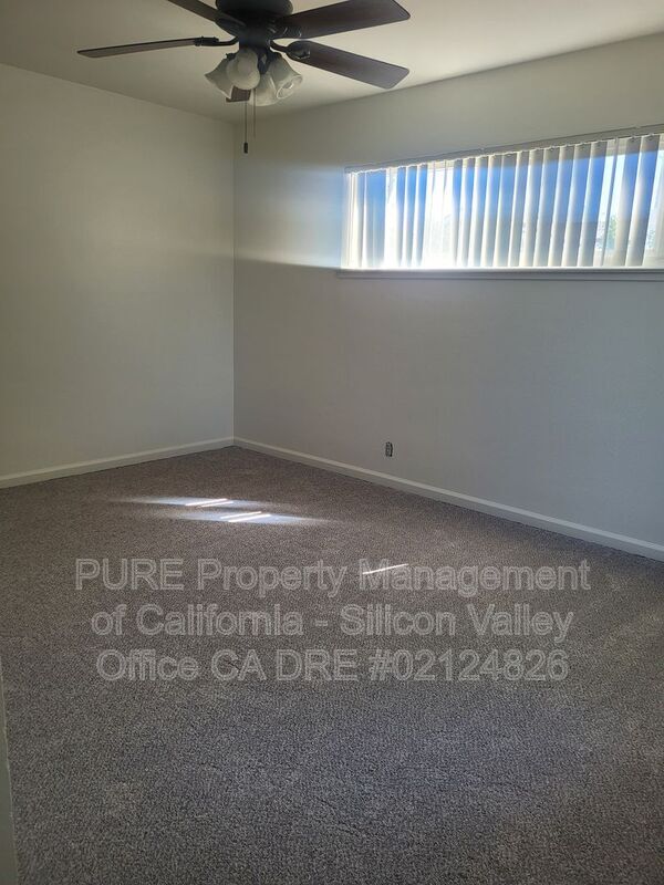 Building Photo - 4860 Clydelle Ave