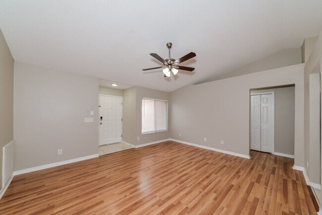 Foto del edificio - 13219 Prestwick Creek Dr
