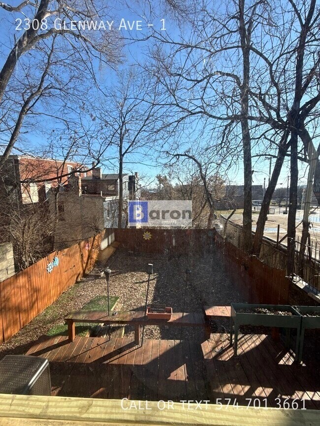 Foto del edificio - 2308 Glenway Ave