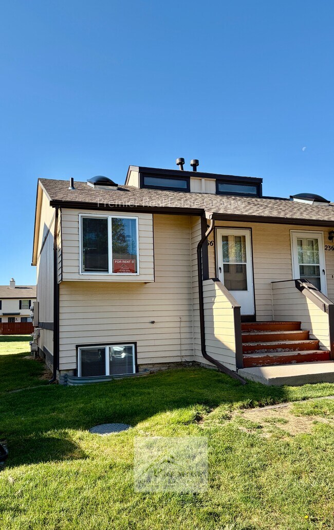 Foto del edificio - 2366 Lexington Village Ln