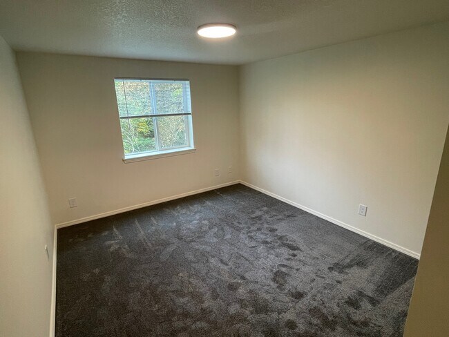 Building Photo - 13030 SE Rusk Rd