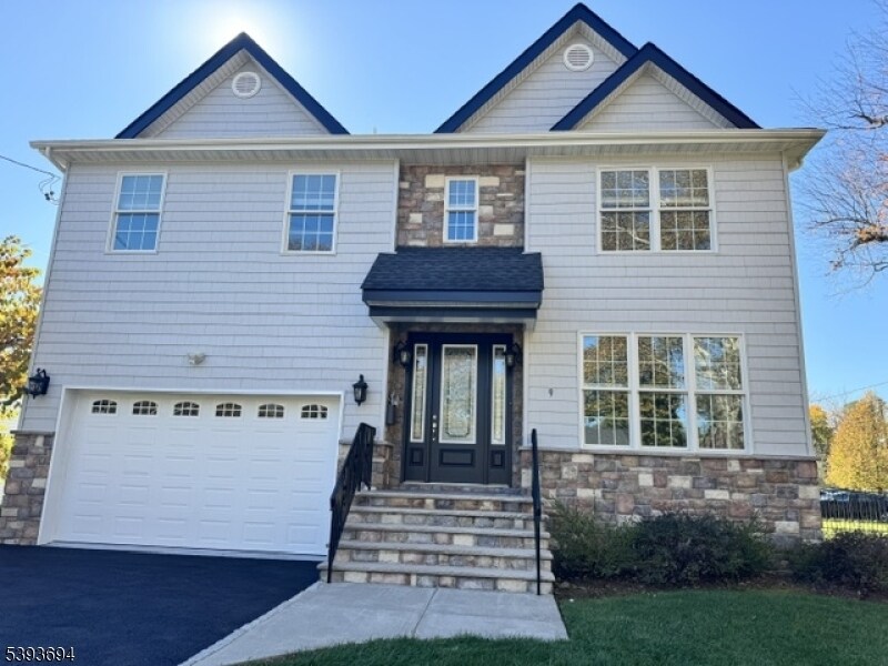 Foto principal - 9 Spalding Dr