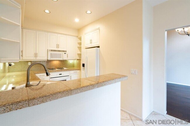 Building Photo - 3781 Ruette De Ville