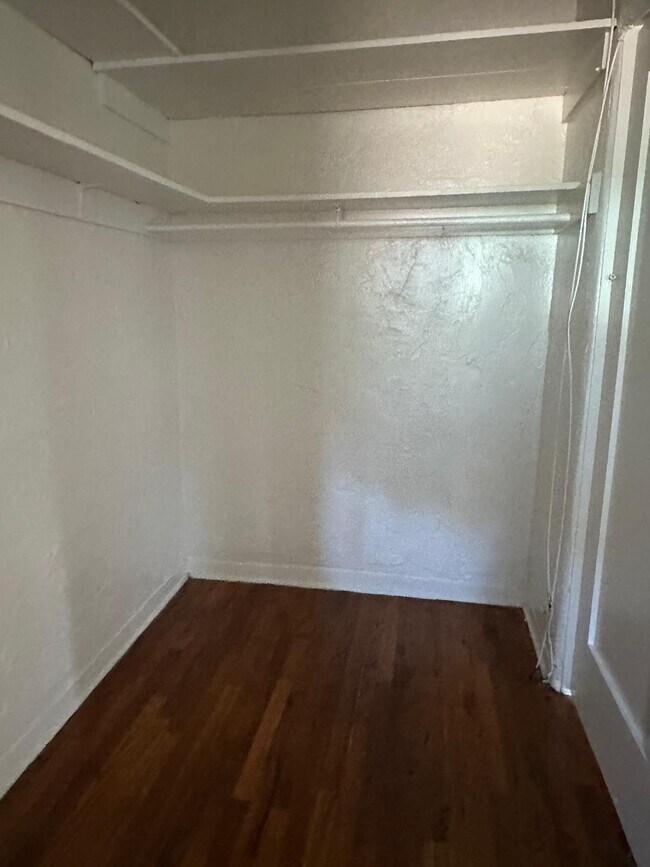 Foto del edificio - 1845 N Gramercy Pl