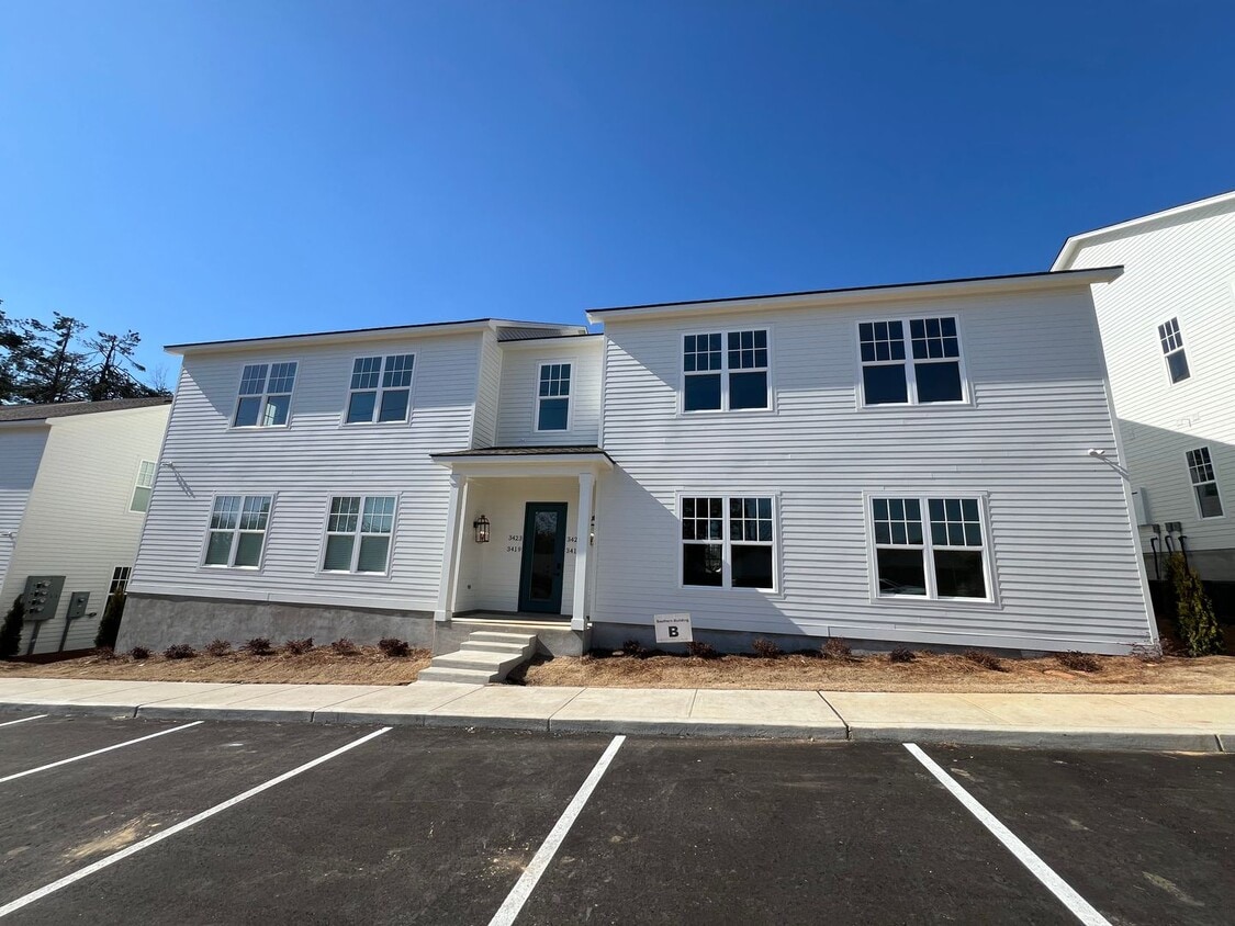 3 Bed 3 Bath Flat - 3 Bed 3 Bath Flat