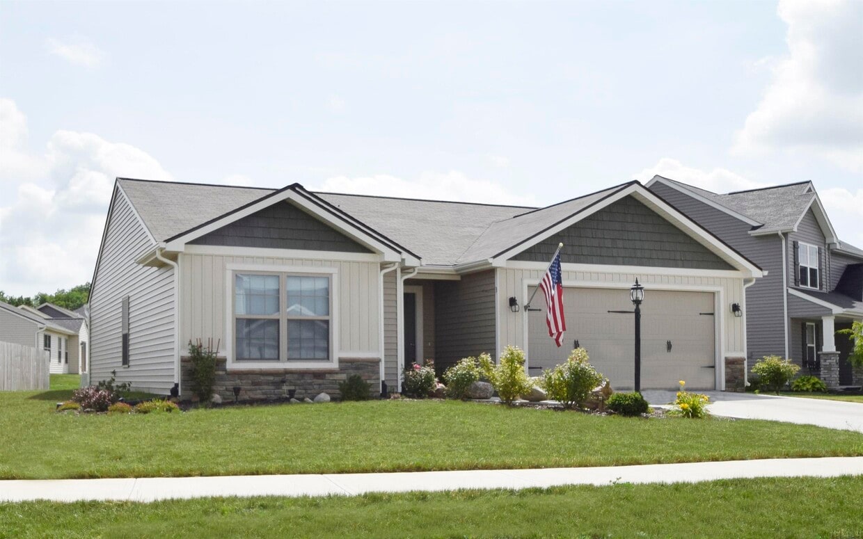 257 Ayrshire Dr, Fort Wayne, IN 46818 House Rental in Fort Wayne, IN