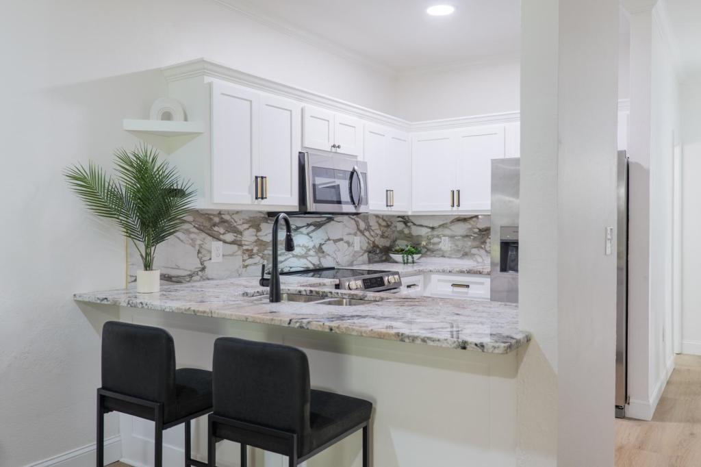 Foto principal - 1412 Sustella Avenue