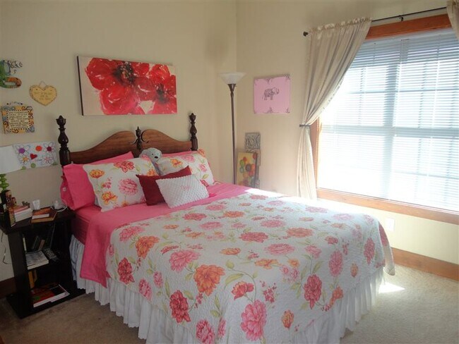 Foto del edificio - 503 Ayrshire St