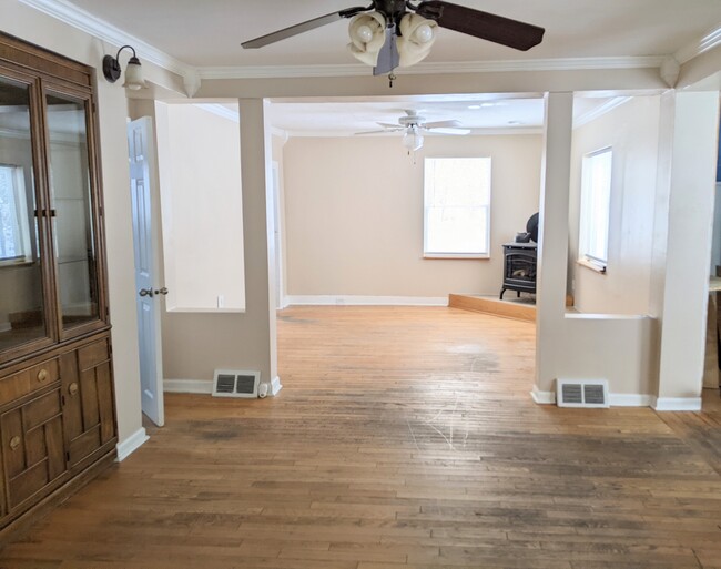 Dining Room - 5 Edgewood Rd