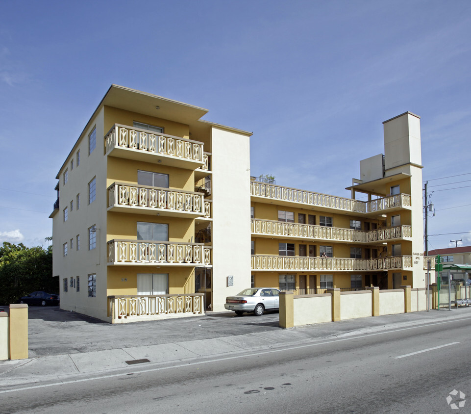 Primary Photo - Flagler Club Apartments