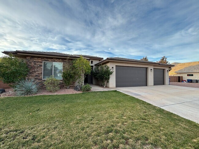 Foto del edificio - SPACIOUS SINGLE LEVEL HOME IN WASHINGTON F...