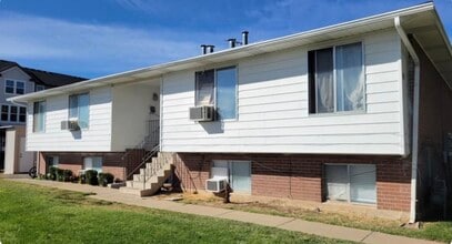 Building Photo - 1637 Avalon Rd