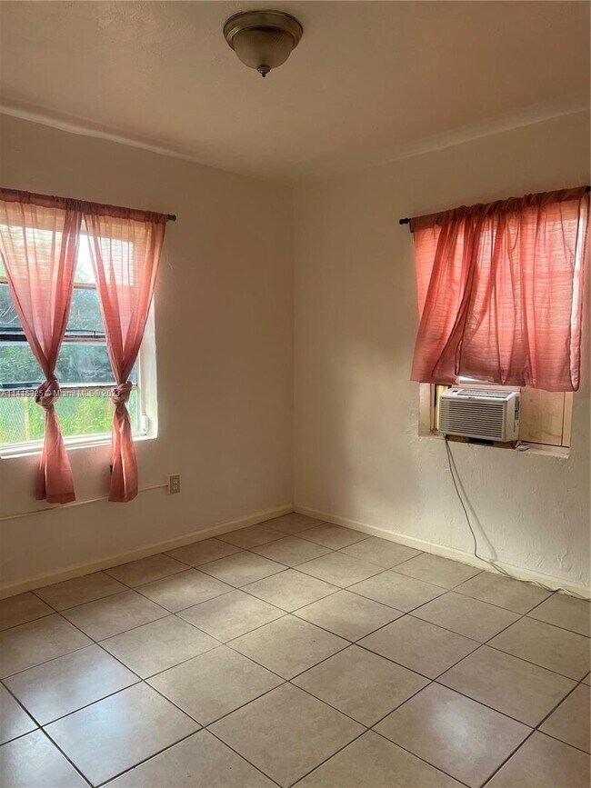 Foto del edificio - 11705 SW 221st St Rd