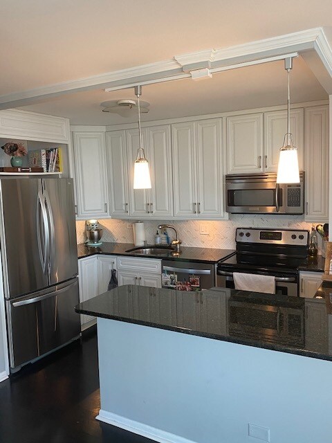 Updated Kitchen - 88 W Schiller St
