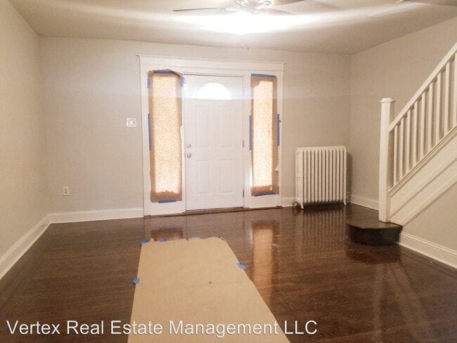 Building Photo - 3 br, 1 bath House - 2515 s 73rd st