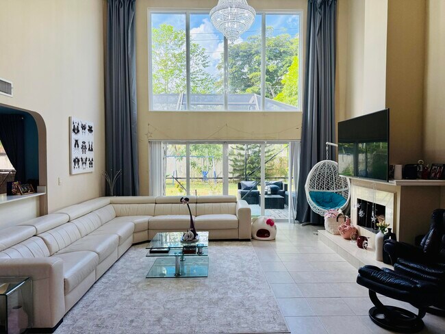 Foto del edificio - 9124 Villa Portofino Cir