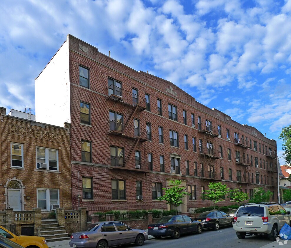 Foto del edificio - 294-312 Webster Ave