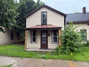 Building Photo - 508 Avon St