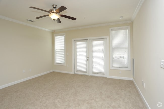 Interior Photo - Seasons at Cane Creek