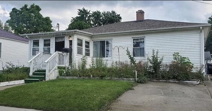 Building Photo - 3813 Larchmont St