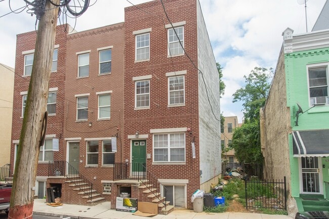 Foto del edificio - 1835 Willington St