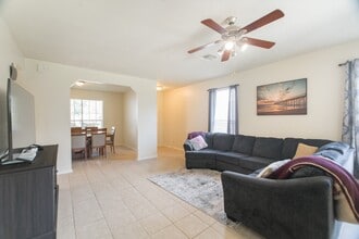 Building Photo - 1111 Turnberry Park Ln